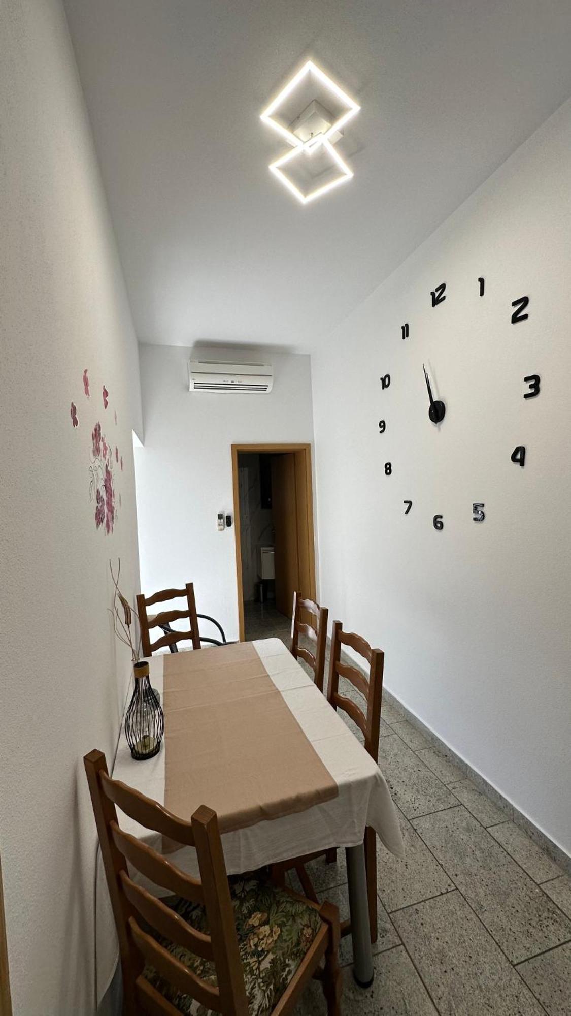 Villa Baldi -Apartmani Danny Тар Экстерьер фото