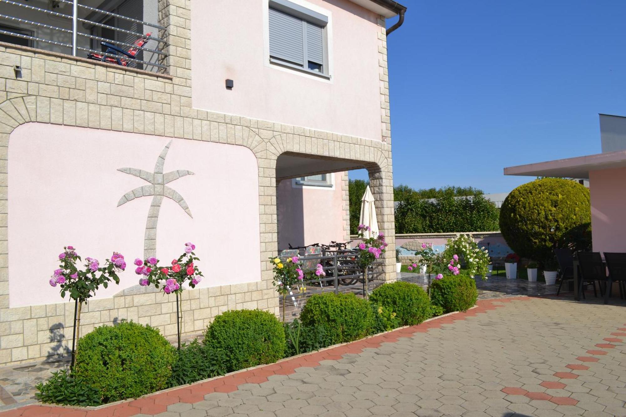 Villa Baldi -Apartmani Danny Тар Экстерьер фото