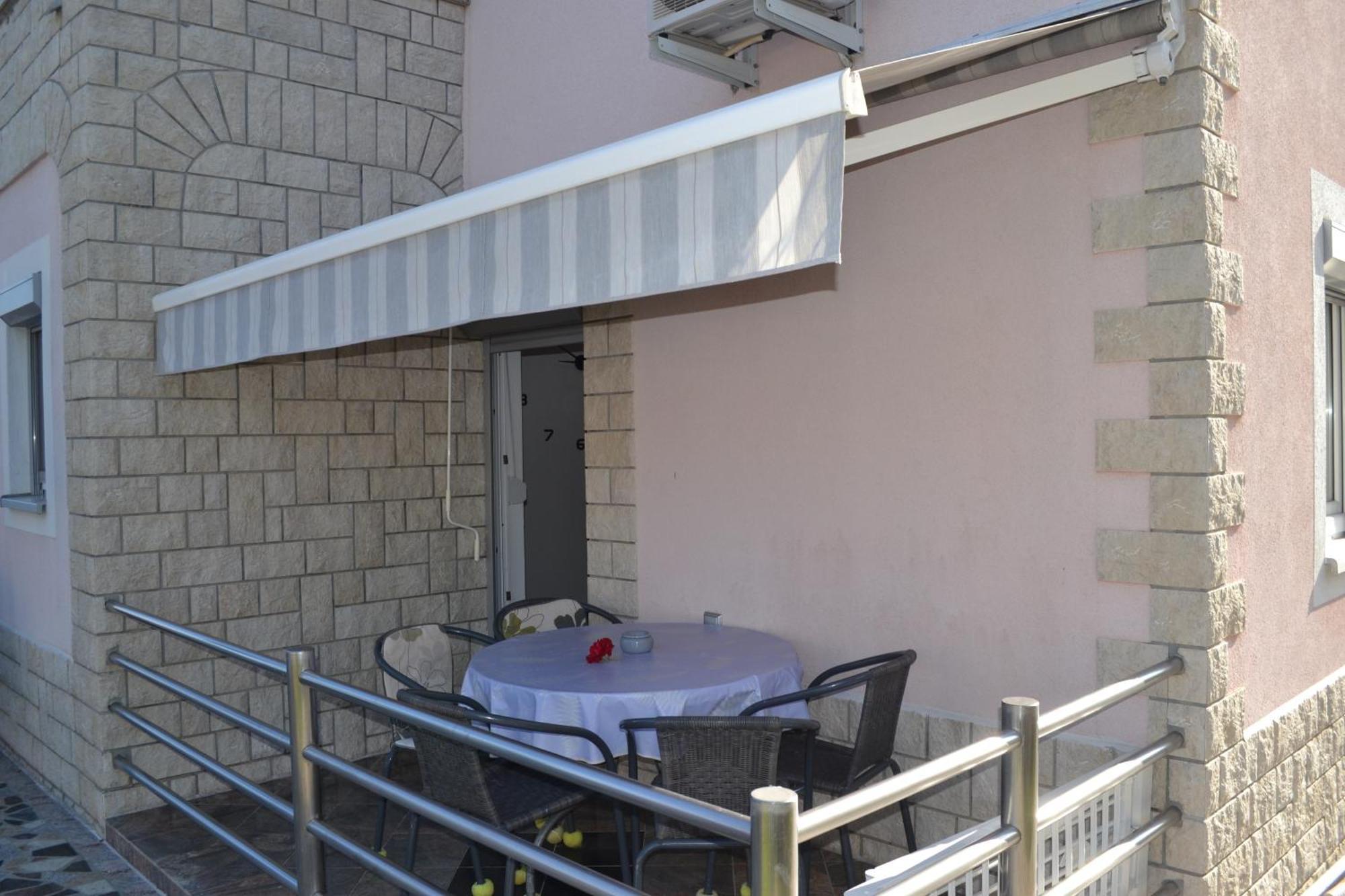 Villa Baldi -Apartmani Danny Тар Экстерьер фото