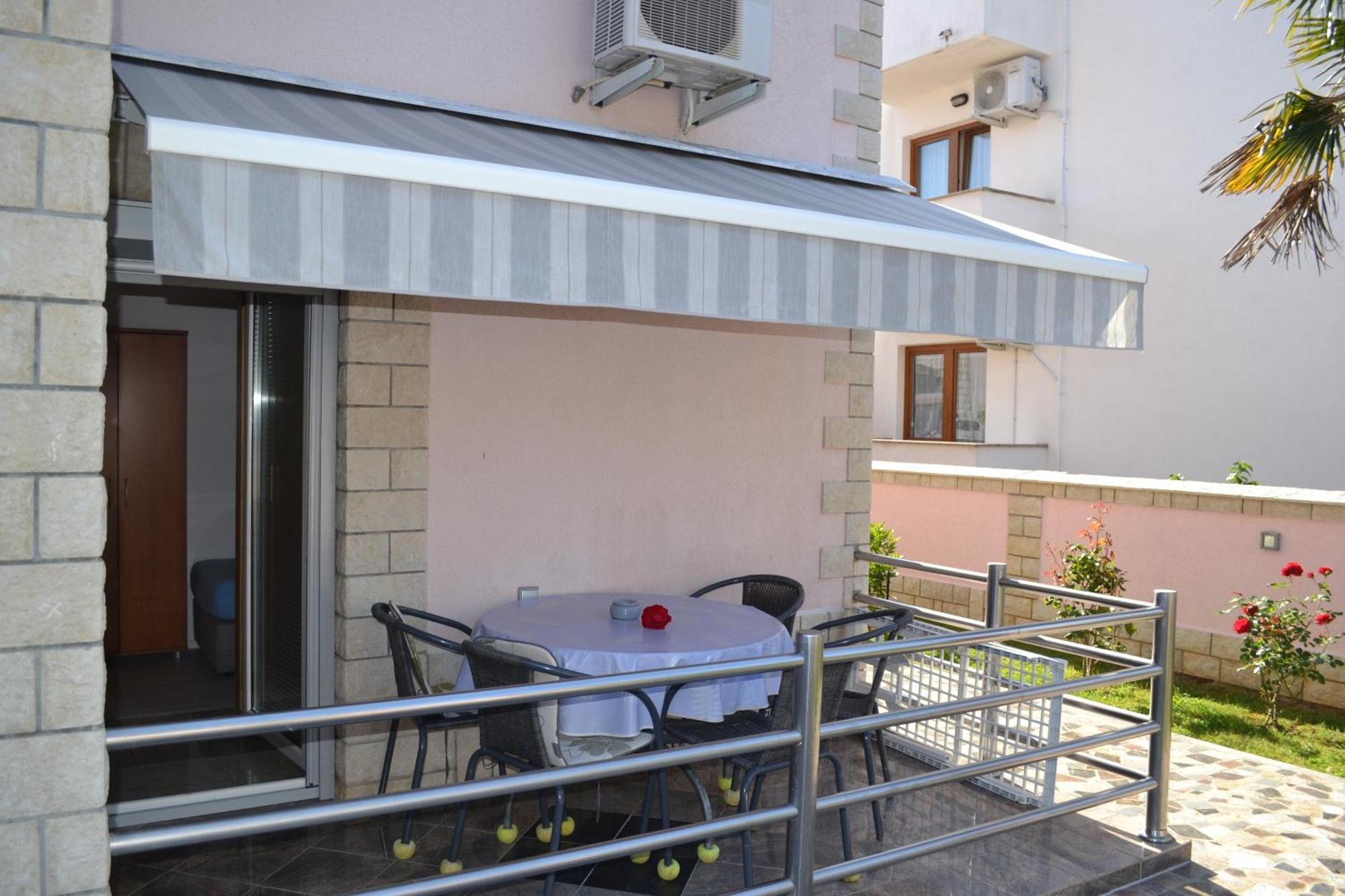 Villa Baldi -Apartmani Danny Тар Экстерьер фото