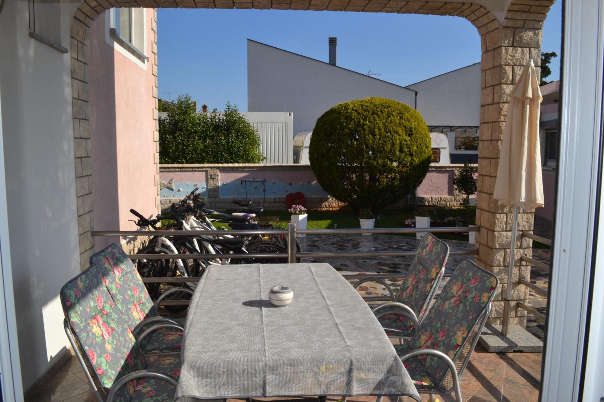 Villa Baldi -Apartmani Danny Тар Экстерьер фото
